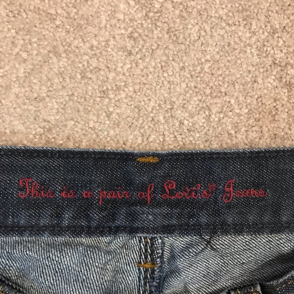 Levi’s - Picture 3 of 4